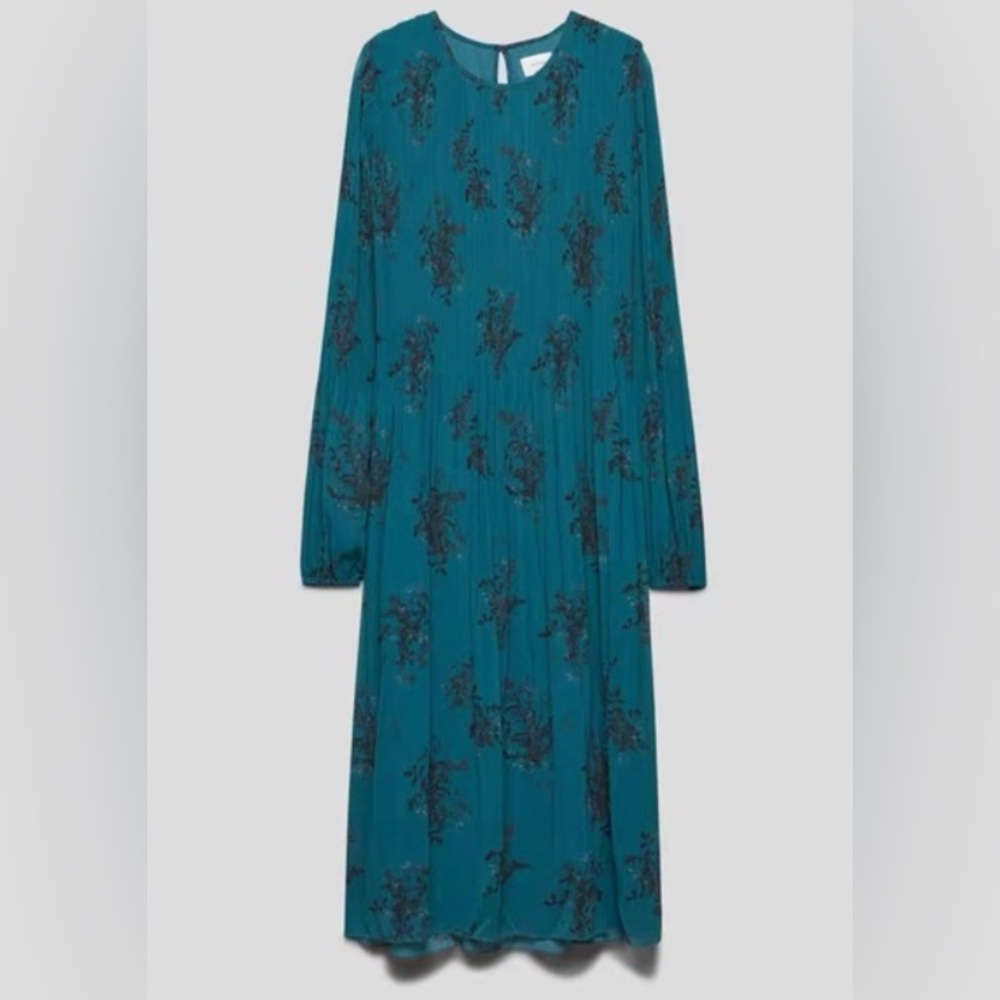 New Aritzia Wilfred Daydreamer Pleated chiffon midi dress